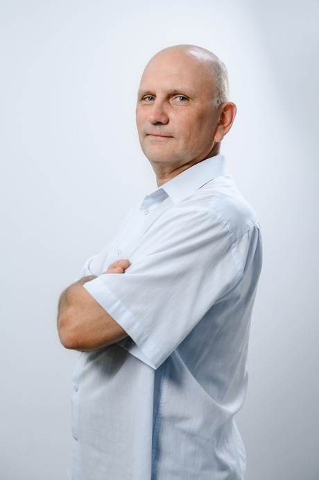 Олег Малыхин